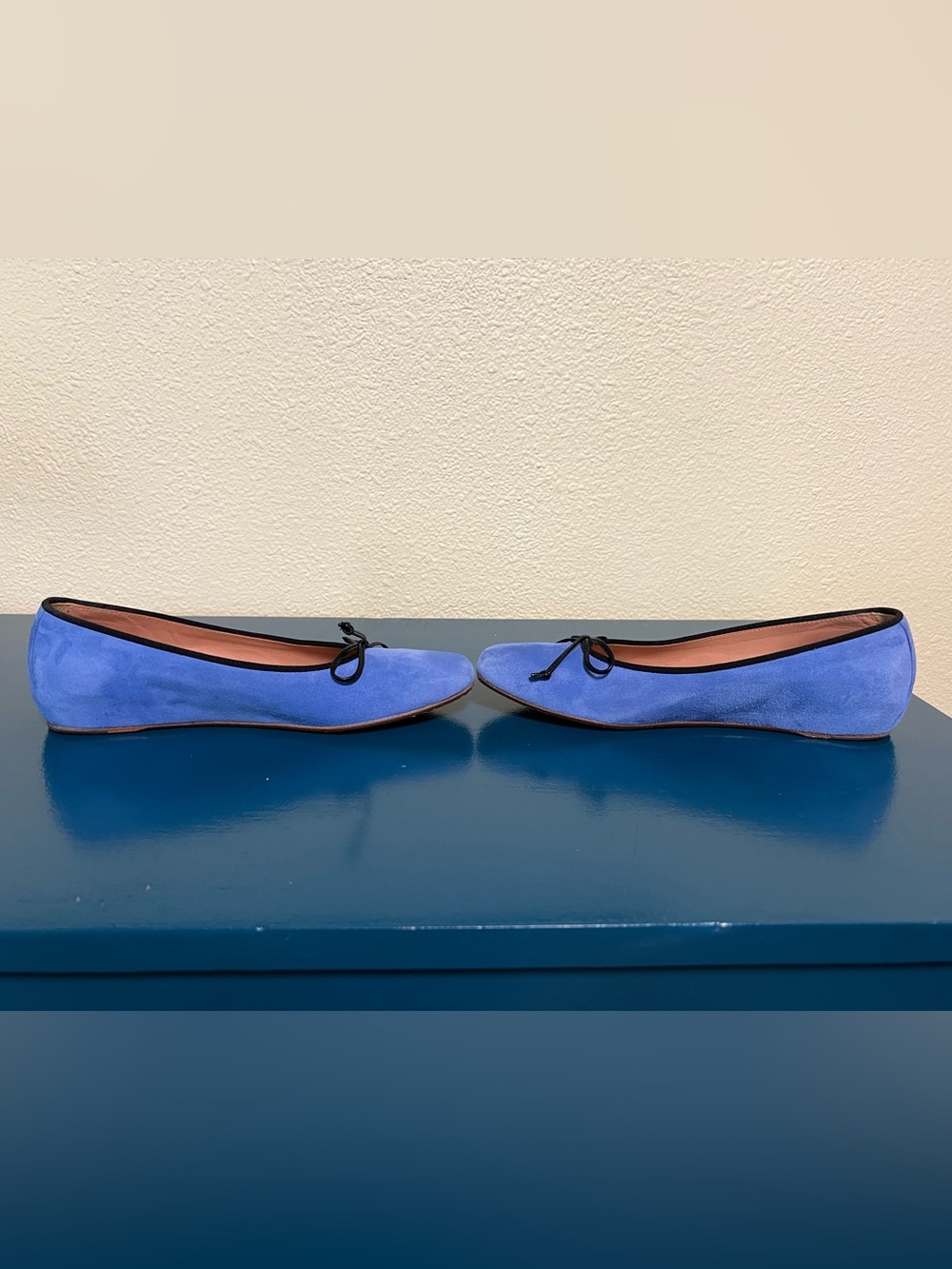 M Geni Danza Blue Suede Ballet Flats with Bow - Picture 6 of 8